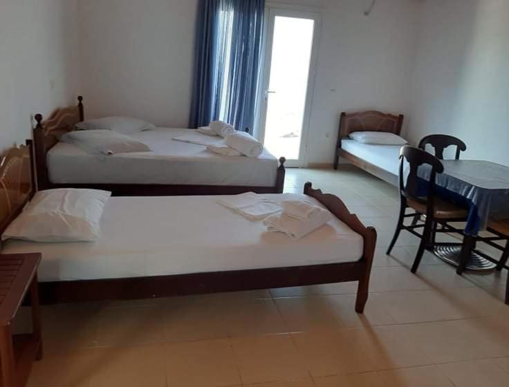 Bella Vista Hotel Himare Exterior photo