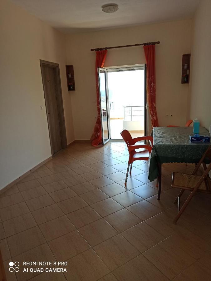 Bella Vista Hotel Himare Exterior photo