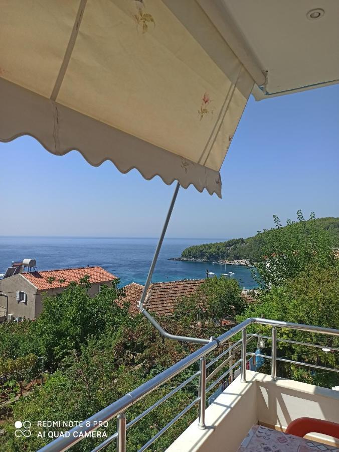 Bella Vista Hotel Himare Exterior photo