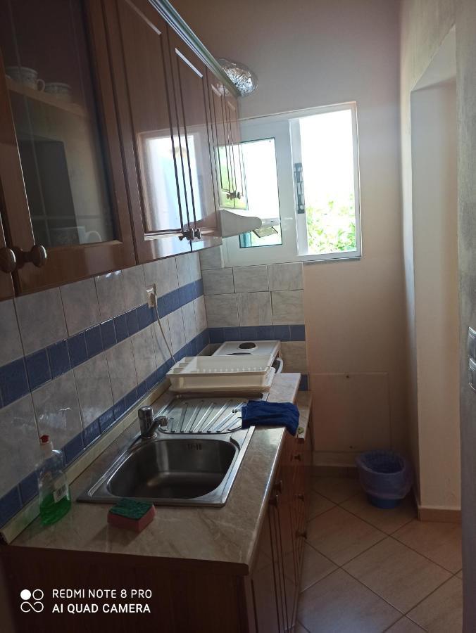 Bella Vista Hotel Himare Exterior photo