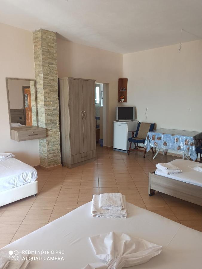 Bella Vista Hotel Himare Exterior photo