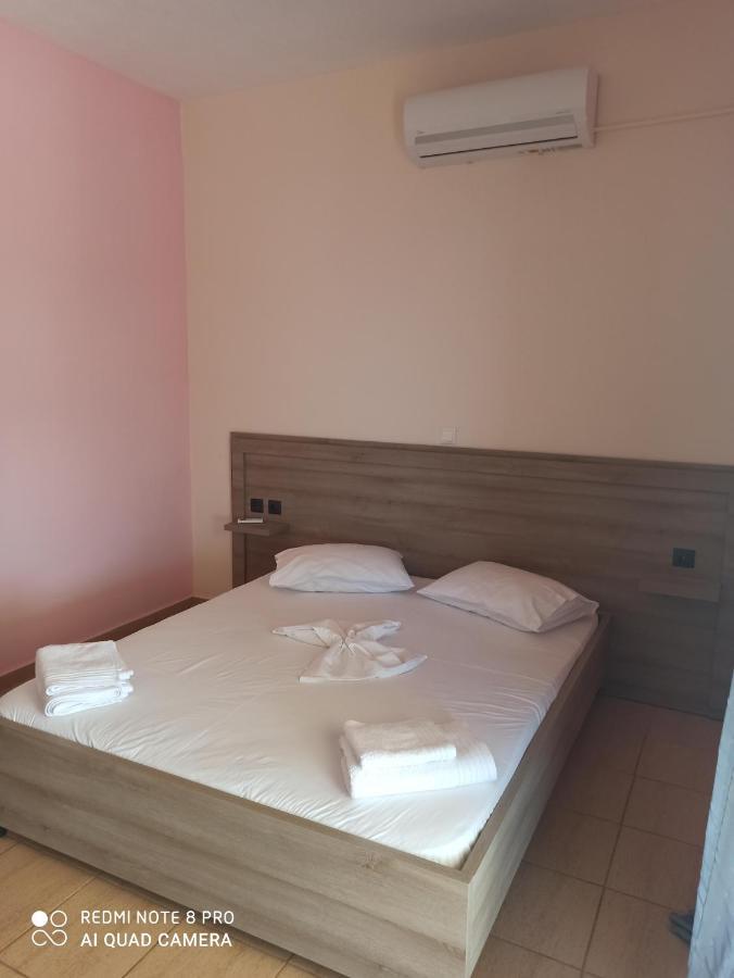 Bella Vista Hotel Himare Room photo