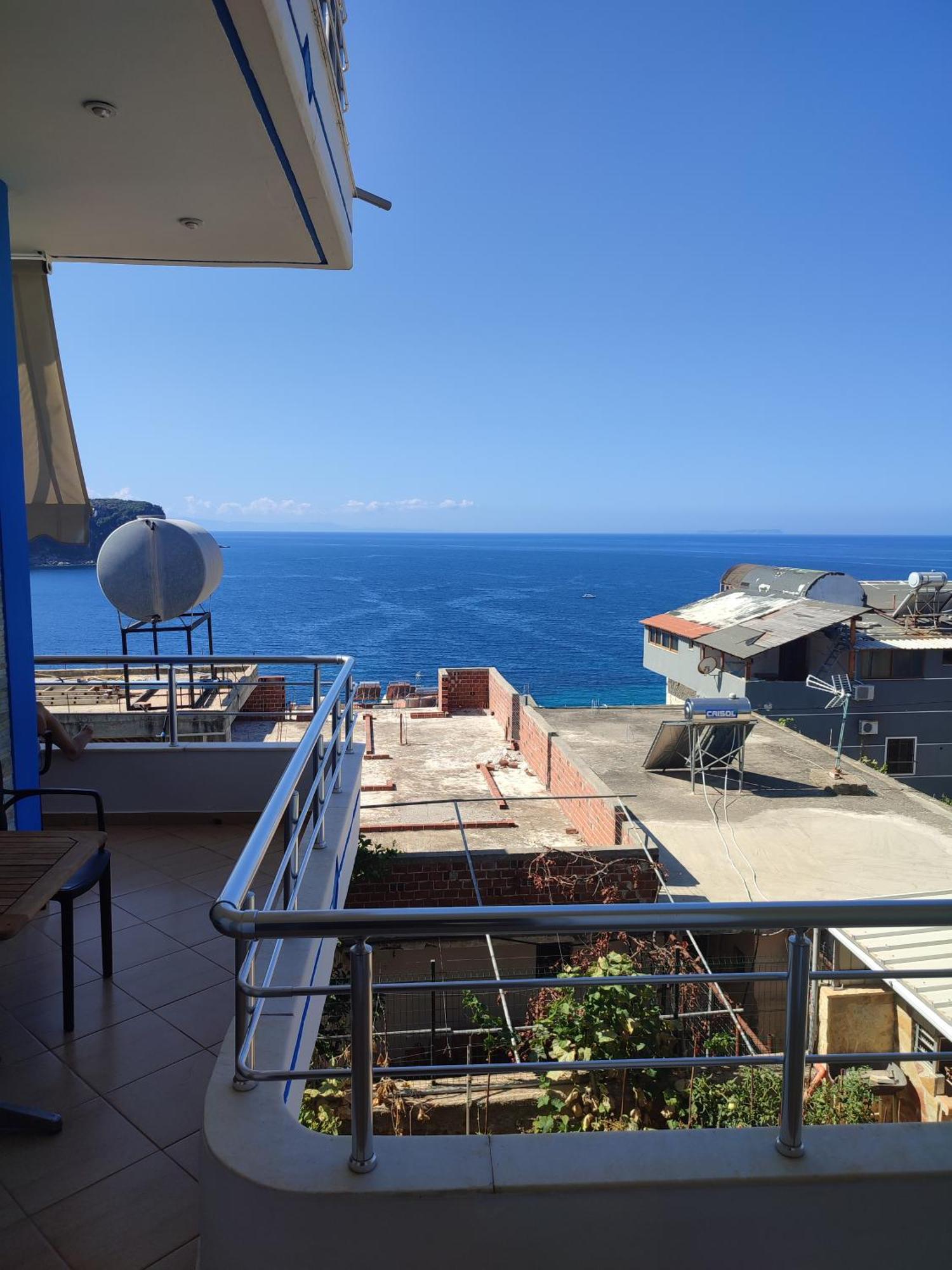 Bella Vista Hotel Himare Exterior photo