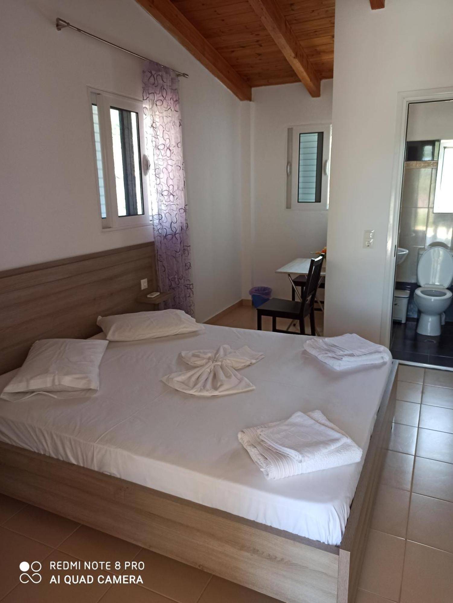 Bella Vista Hotel Himare Room photo
